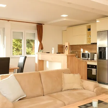 Kruna Suncani Breg Apartamento